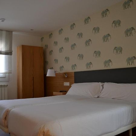 Denike Grupo Atalaia Hotel Сантяго де Компостела Екстериор снимка