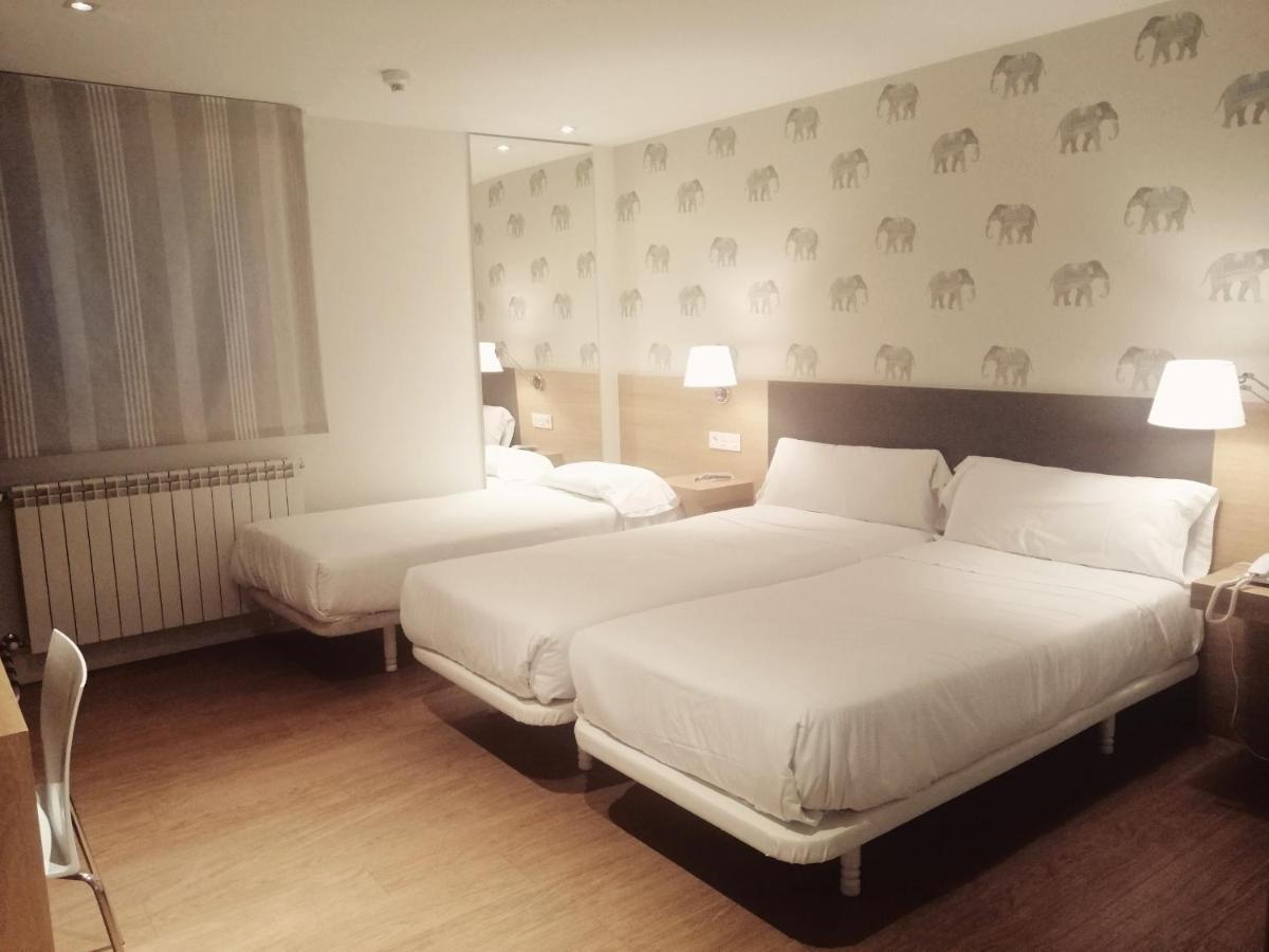 Denike Grupo Atalaia Hotel Сантяго де Компостела Екстериор снимка