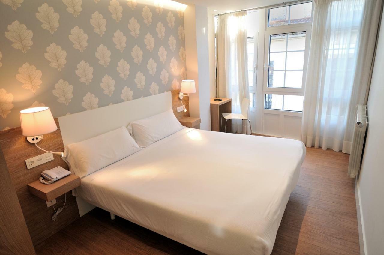 Denike Grupo Atalaia Hotel Сантяго де Компостела Екстериор снимка